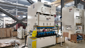 Macchina per la produzione di scatole di giunzione elettrica di vendita calda in fabbrica Pressa meccanica per pressa elettrica da 160 tonnellate